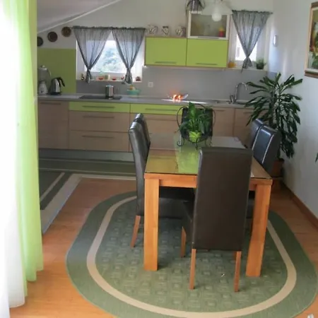 Zelic Apartman Tučepi